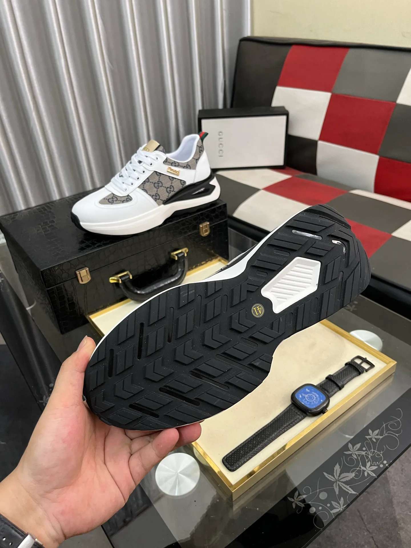 Men's Men's Shoes💰458⌚️⌚️[GUCCI] Gucci men's casual shoes are absolutely popular🔥The ultimate matching item for trendy men! The charm of super texture is irresistible, the main recommendation, the flower leather color is bright! The upper is made of high-quality brand printed fabric with cowhide, breathable leather lining and wear-resistant rubber sole, noble and elegant! Extremely comfortable🎁🎁You can be as handsome as you want💪 38-444️⃣colors available